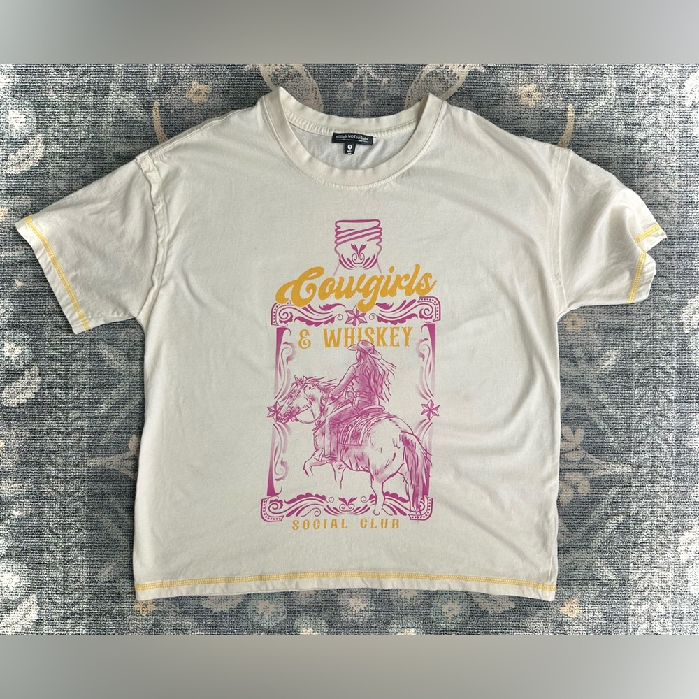Attitude Not Included Cowgirls & Whiskey 100% Cotton Cream Tee size M
